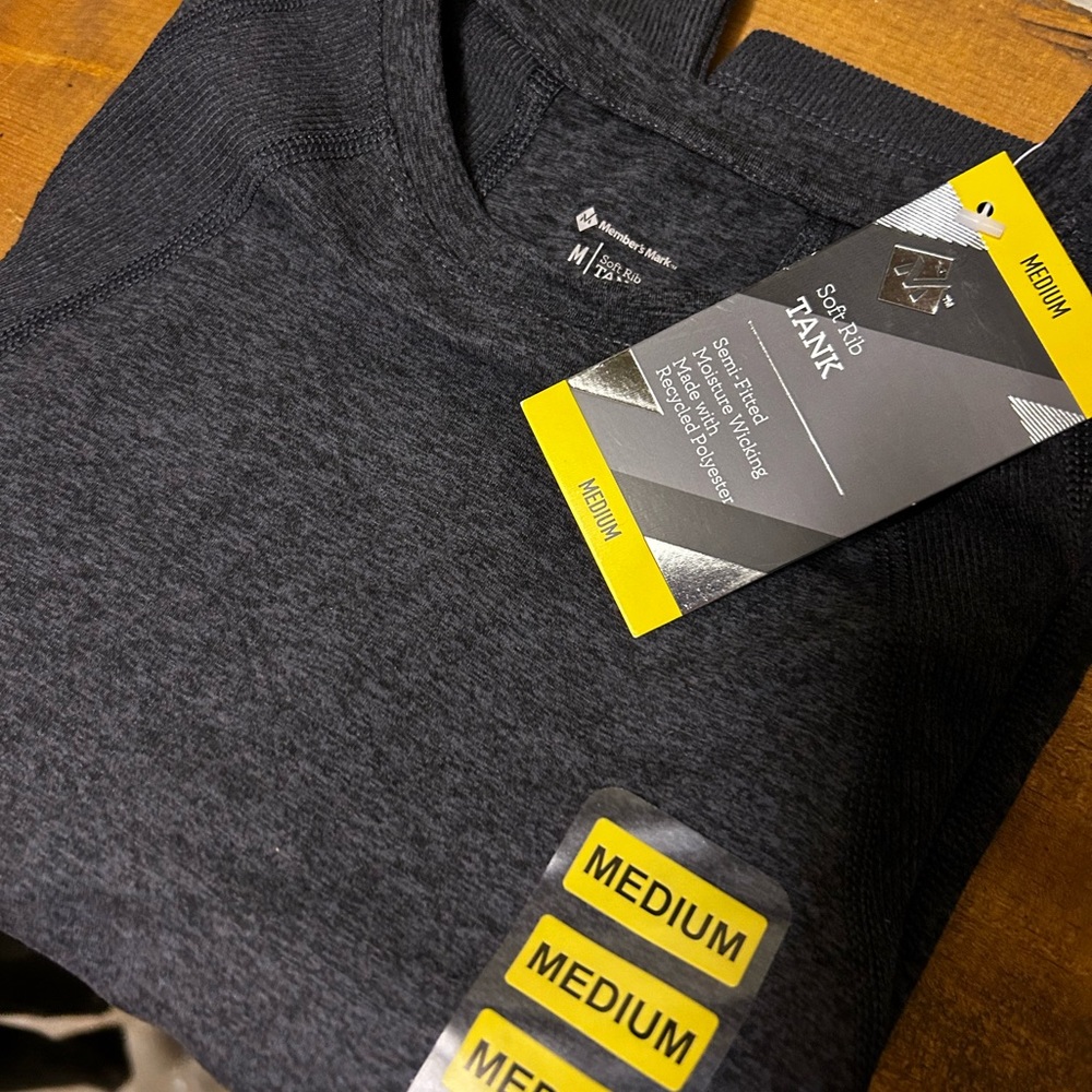 Medium womens athletic top